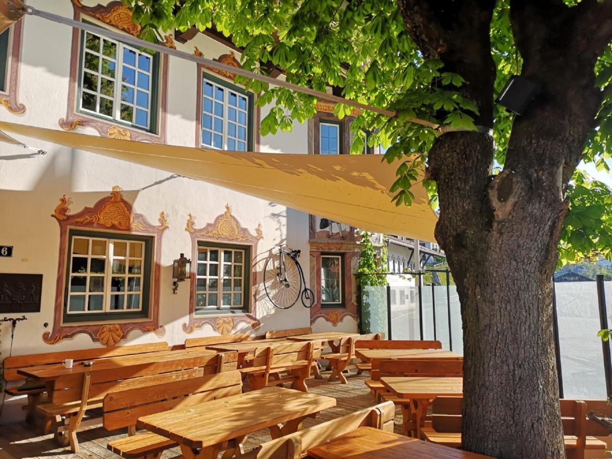 Gasthof & Hotel Zur Post Wallgau Exteriör bild
