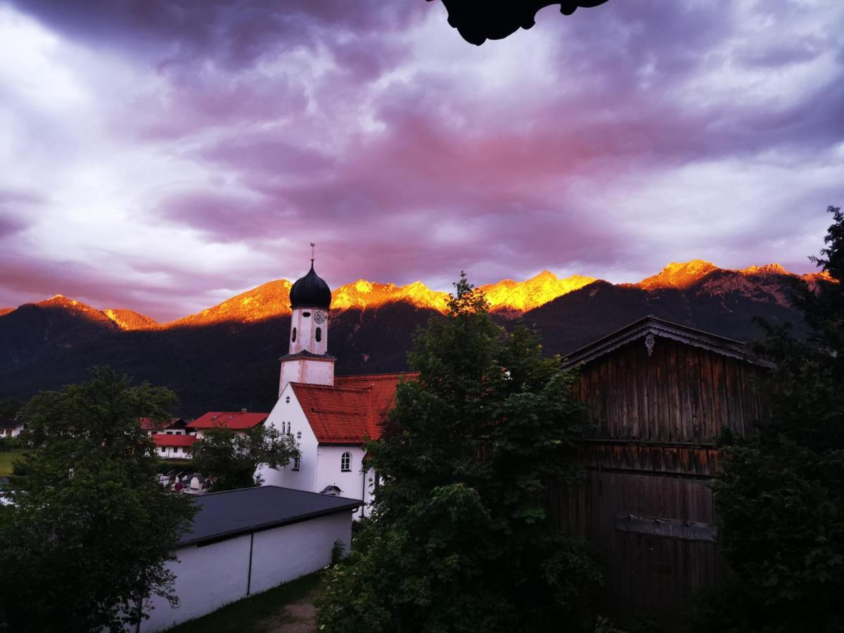 Gasthof & Hotel Zur Post Wallgau Exteriör bild